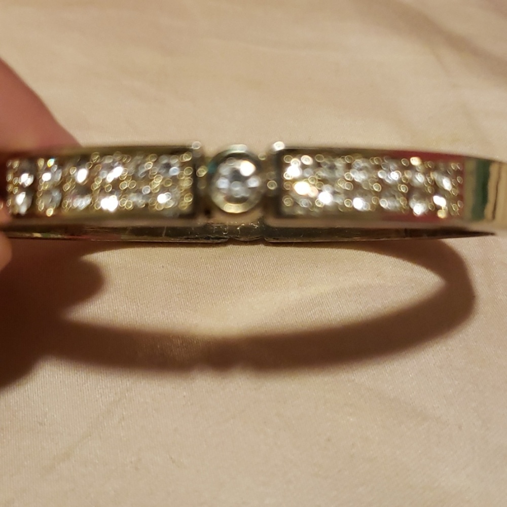 Jewelry - Picture 2 of 2
